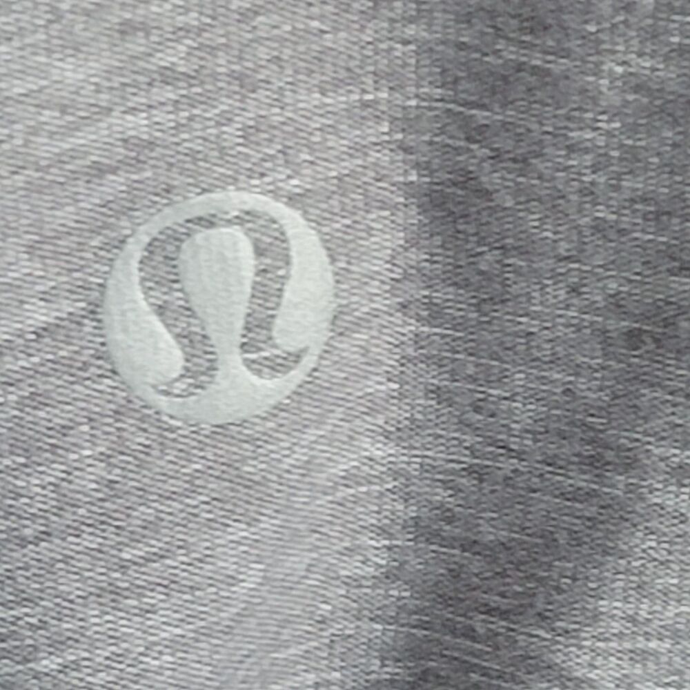 Lululemon Pace Pusher 1/2 Zip Long Sleeve Top Sz 4 Gray/Pink Trim Reflective - Picture 11 of 15